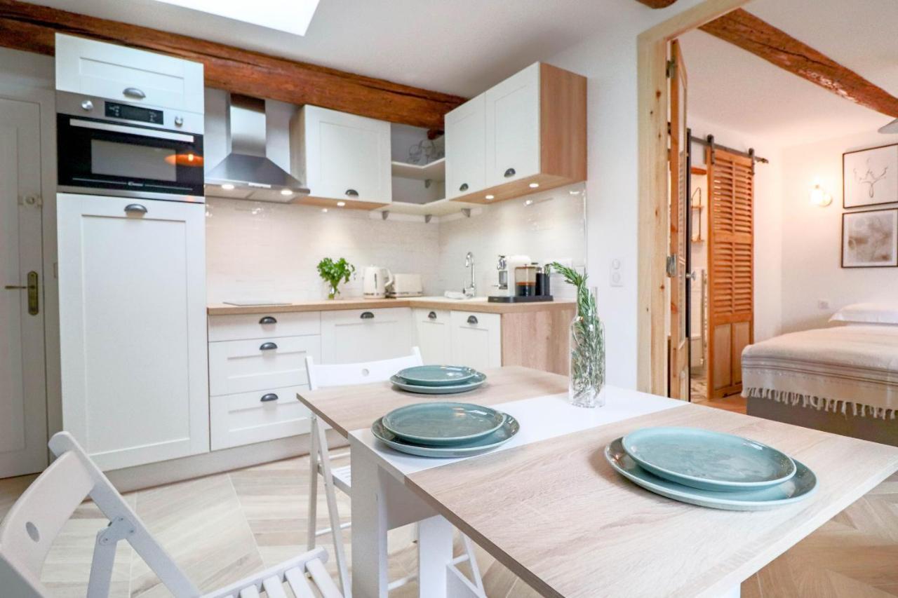 Apartament Aubernon Luxurious, Newly Renovated Flat In Heart Of Old Antibes Zewnętrze zdjęcie